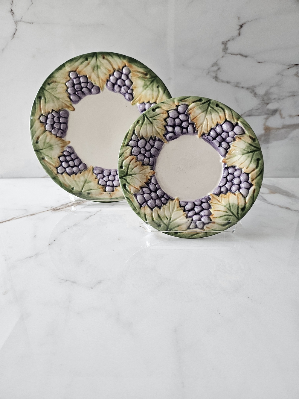 Vintage Majolica Style Grape Plates Set of 2 Wall Hanging Ceramic Fruit Dessert